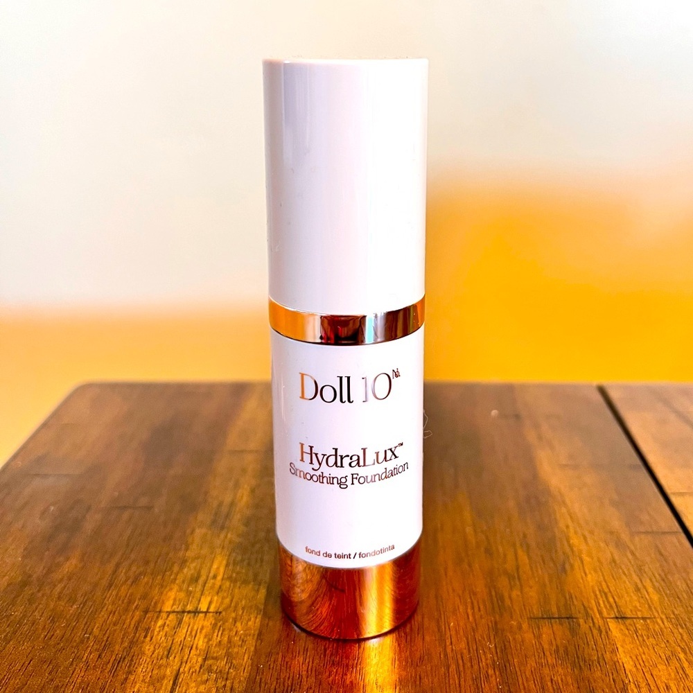 New DOLL 10 Hydralux Smoothing Foundation